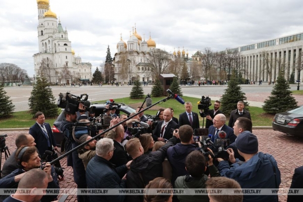 Герой Беларуси, стратегия в промышленности, мирный план для Украины и космос в Кремле. Итоги недели Президента Герой Беларуси, стратегия в промышленности, мирный план для Украины и космос в Кремле. Итоги недели Президента