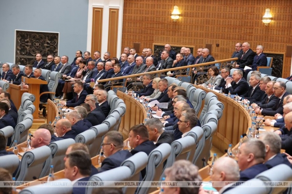 "Есть чем гордиться, но надо двигаться дальше". Вот что требует Лукашенко от сельского хозяйства "Есть чем гордиться, но надо двигаться дальше". Вот что требует Лукашенко от сельского хозяйства