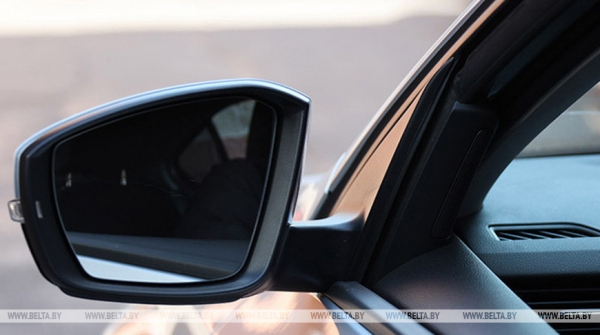 Подросток в Волковыске за ночь повредил 11 автомобилей Подросток в Волковыске за ночь повредил 11 автомобилей