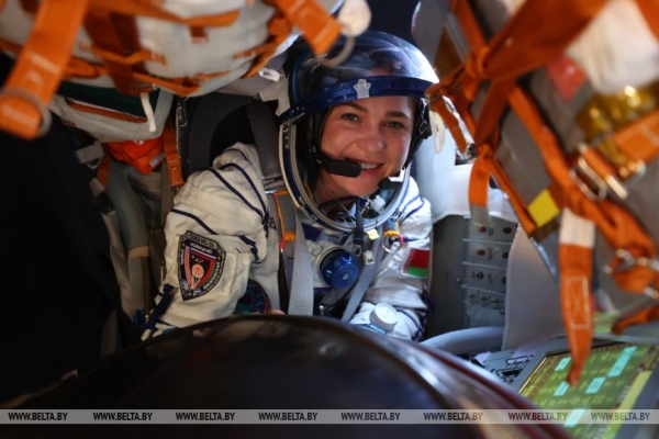 Бессонная ночь, послание потомкам и кадровый день. Итоги Недели Президента