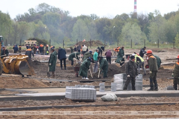 ФОТОРЕПОРТАЖ: Республиканский субботник прошел в Беларуси