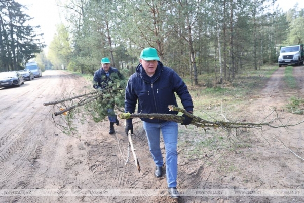 ФОТОРЕПОРТАЖ: Республиканский субботник прошел в Беларуси