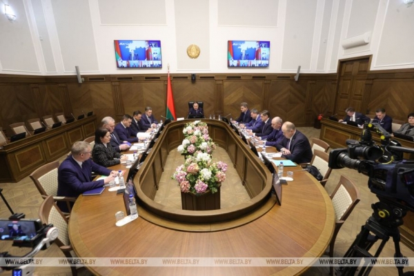 Головченко: почти 80% школ уже перешли на новый режим организации питания Головченко: почти 80% школ уже перешли на новый режим организации питания