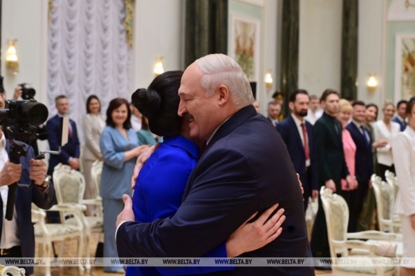 Лукашенко: полет Василевской вывел Беларусь на новый уровень участия в космических программах Лукашенко: полет Василевской вывел Беларусь на новый уровень участия в космических программах