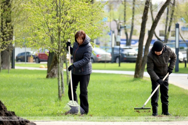 ФОТОРЕПОРТАЖ: Республиканский субботник прошел в Беларуси