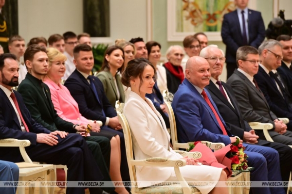 Лукашенко: полет Василевской вывел Беларусь на новый уровень участия в космических программах Лукашенко: полет Василевской вывел Беларусь на новый уровень участия в космических программах