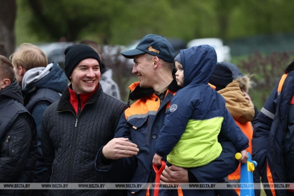 ФОТОРЕПОРТАЖ: Республиканский субботник прошел в Беларуси