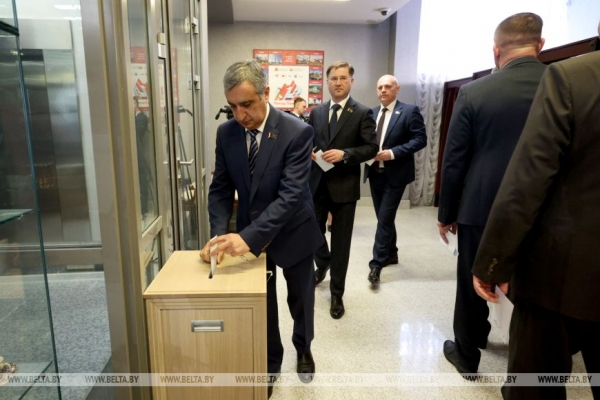 Кочанова избрана председателем Совета Республики восьмого созыва Кочанова избрана председателем Совета Республики восьмого созыва