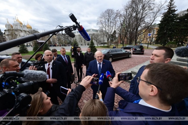 Герой Беларуси, стратегия в промышленности, мирный план для Украины и космос в Кремле. Итоги недели Президента Герой Беларуси, стратегия в промышленности, мирный план для Украины и космос в Кремле. Итоги недели Президента