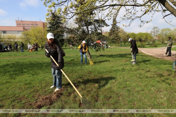 ФОТОРЕПОРТАЖ: Республиканский субботник прошел в Беларуси